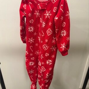 Fleece Holiday Jammies ❄️🎁